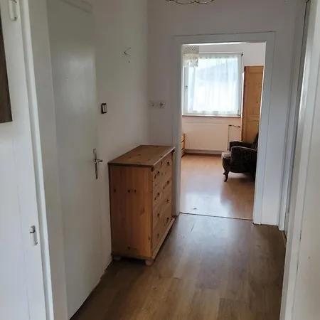 Obere Etage Des Hauses بيت ضيافة إنس